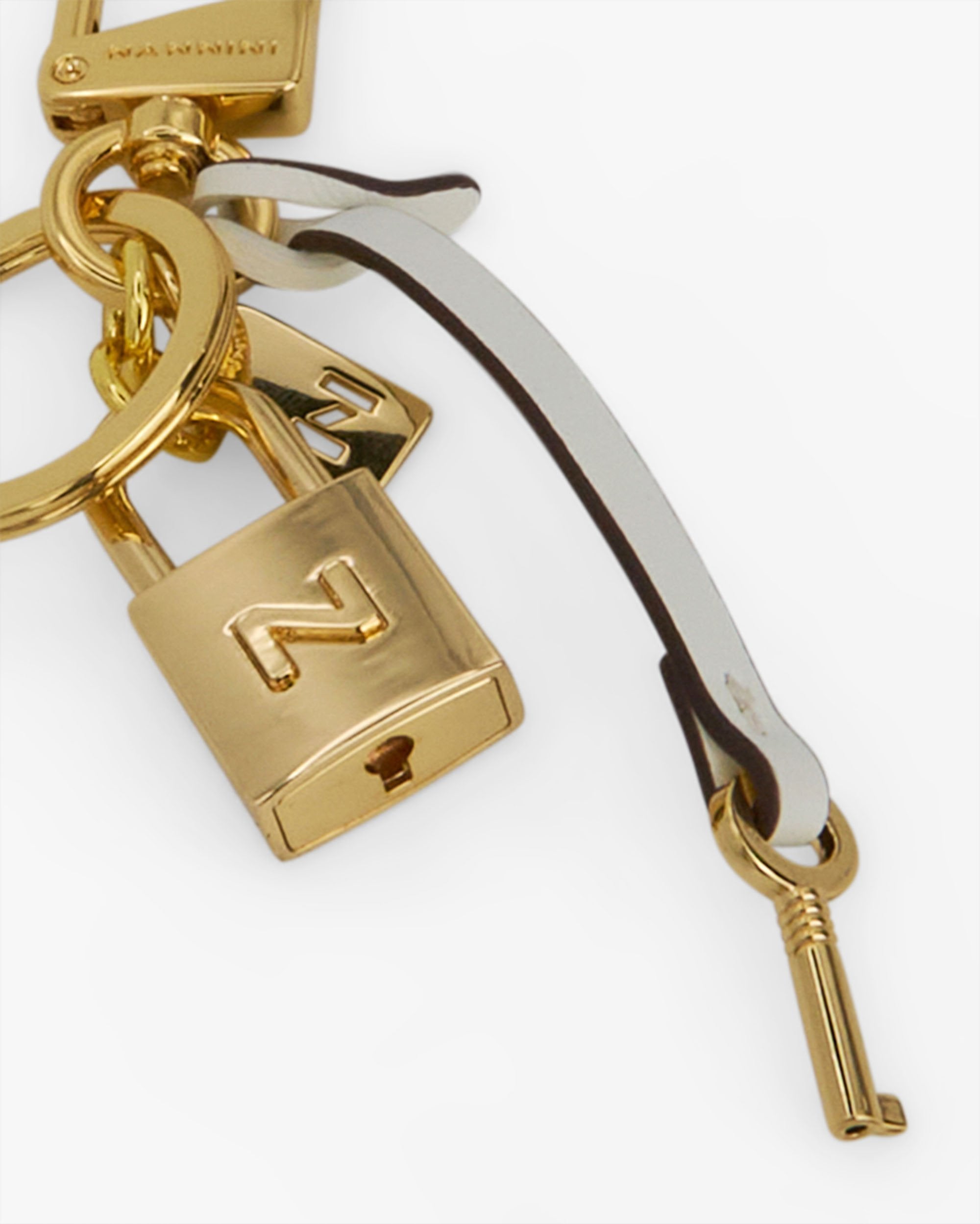 00004_113_2|331aca9cf6c380e3bb68e8674ab6aec5