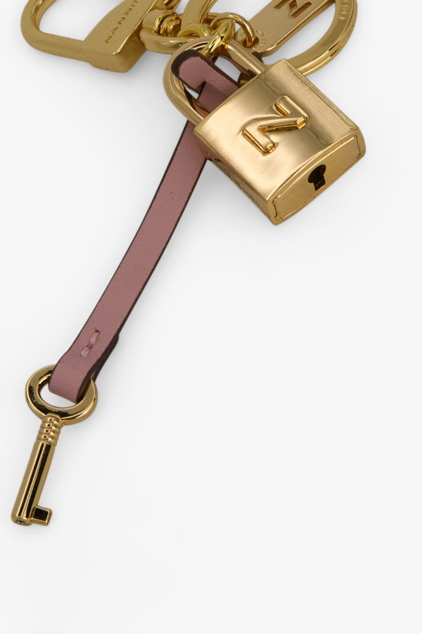 00004_15_2|fe93152f75fc7d7173950de4afb2a3a7