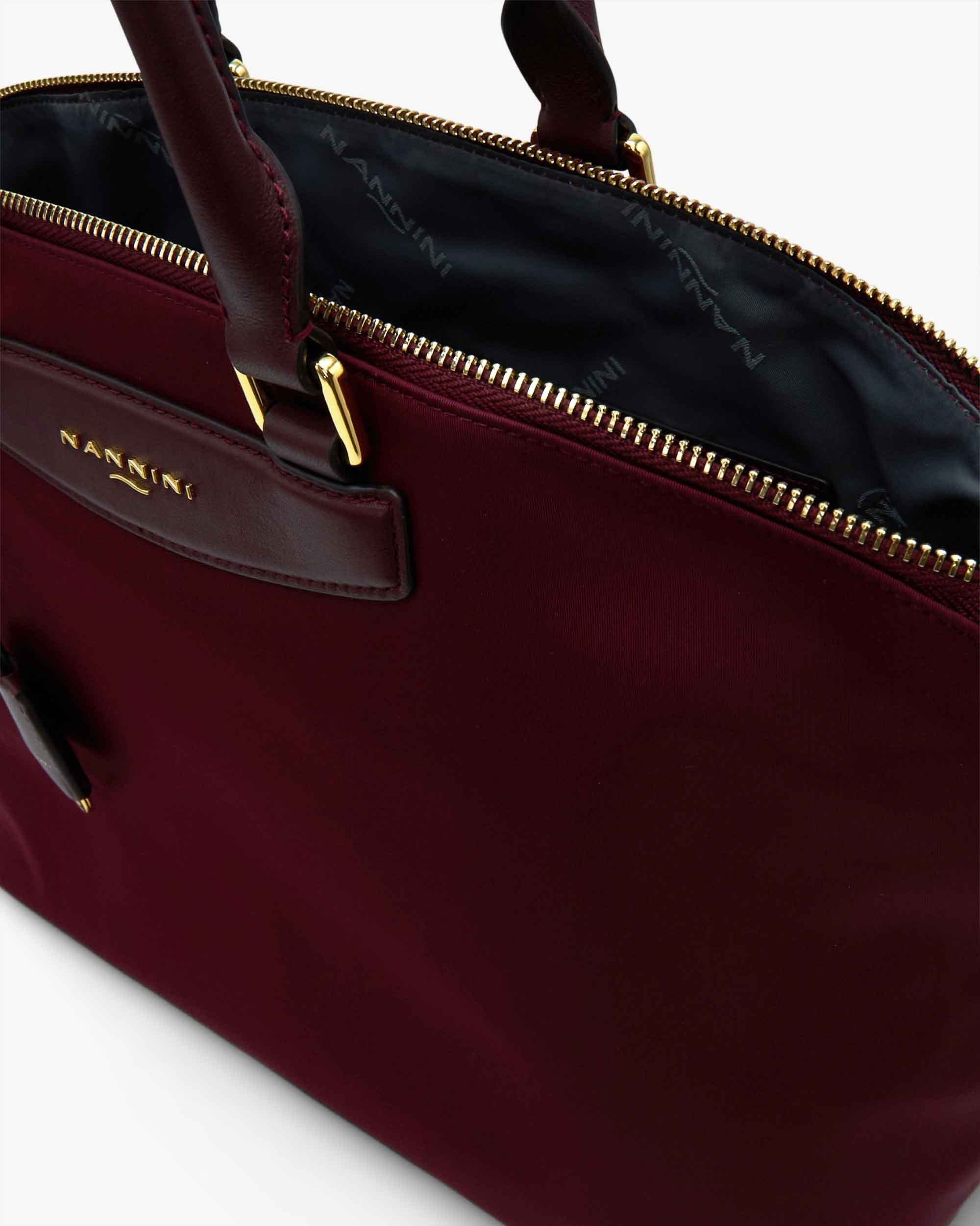 00010_12_5|0517cd7e4a816392902ea8796f4ec13d