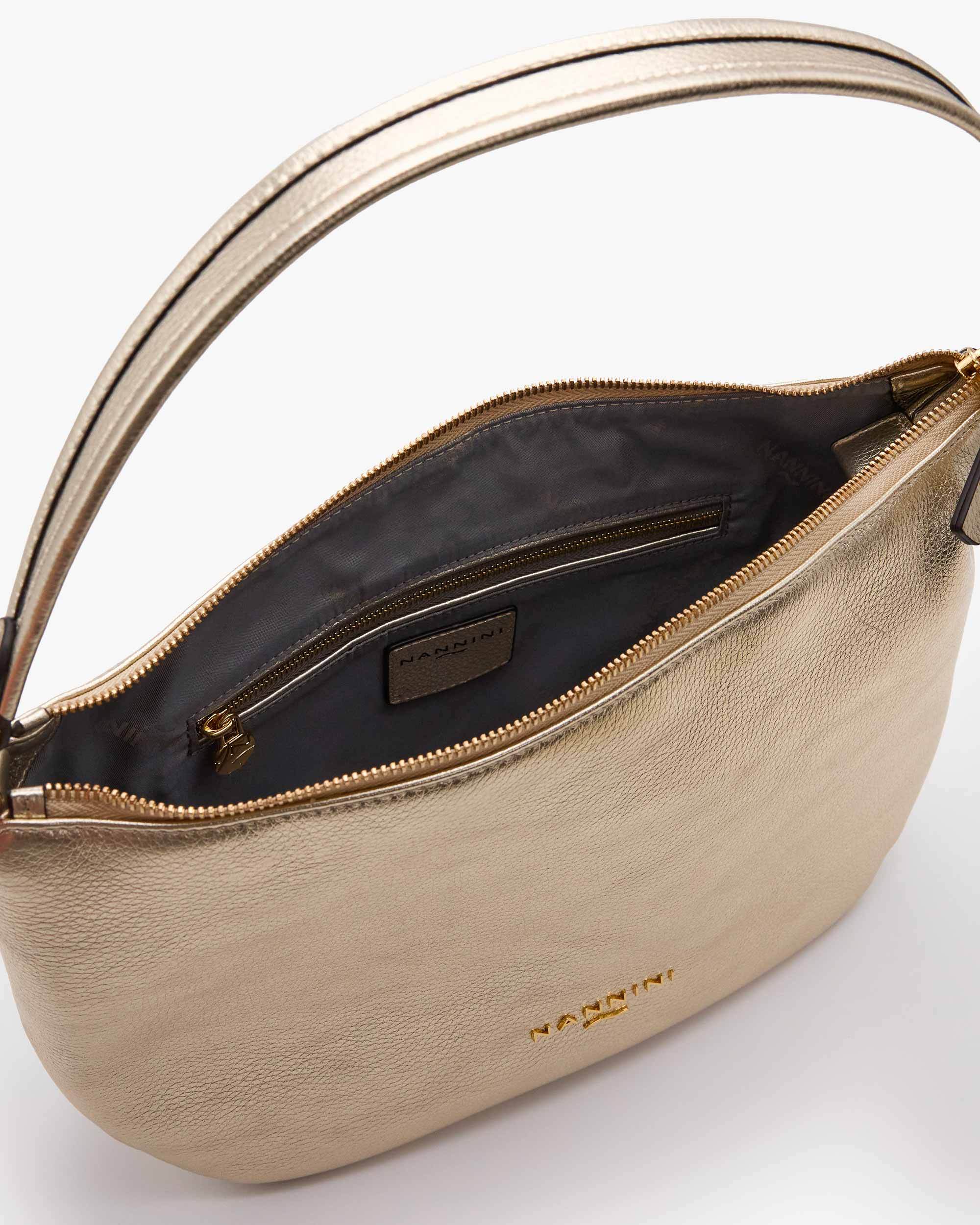 00025_27_5|3a90db5272515d9c3f596c010c0f6797