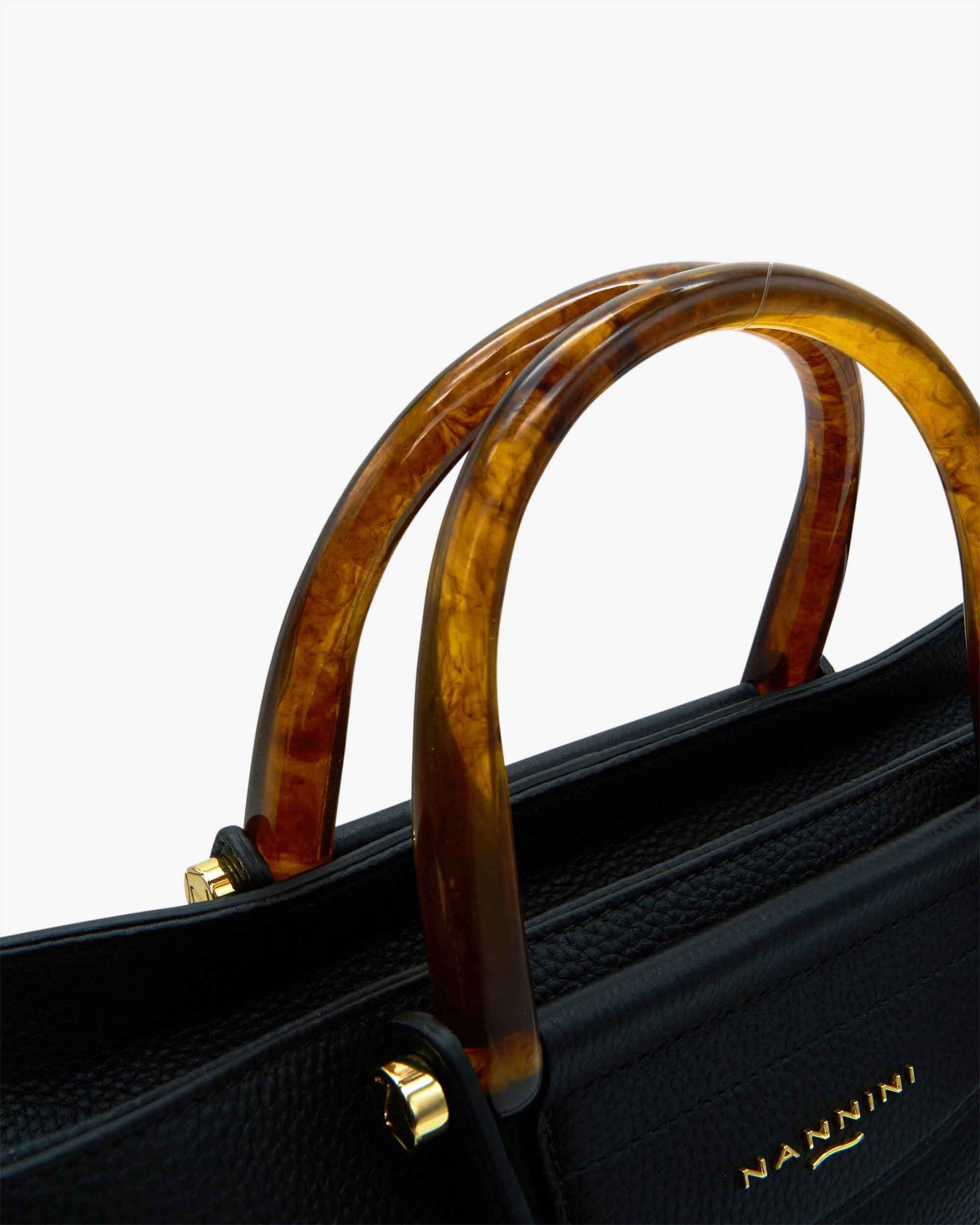 00028_131_4|11661ae90b77a1a44fb4d6ae3c6632b3