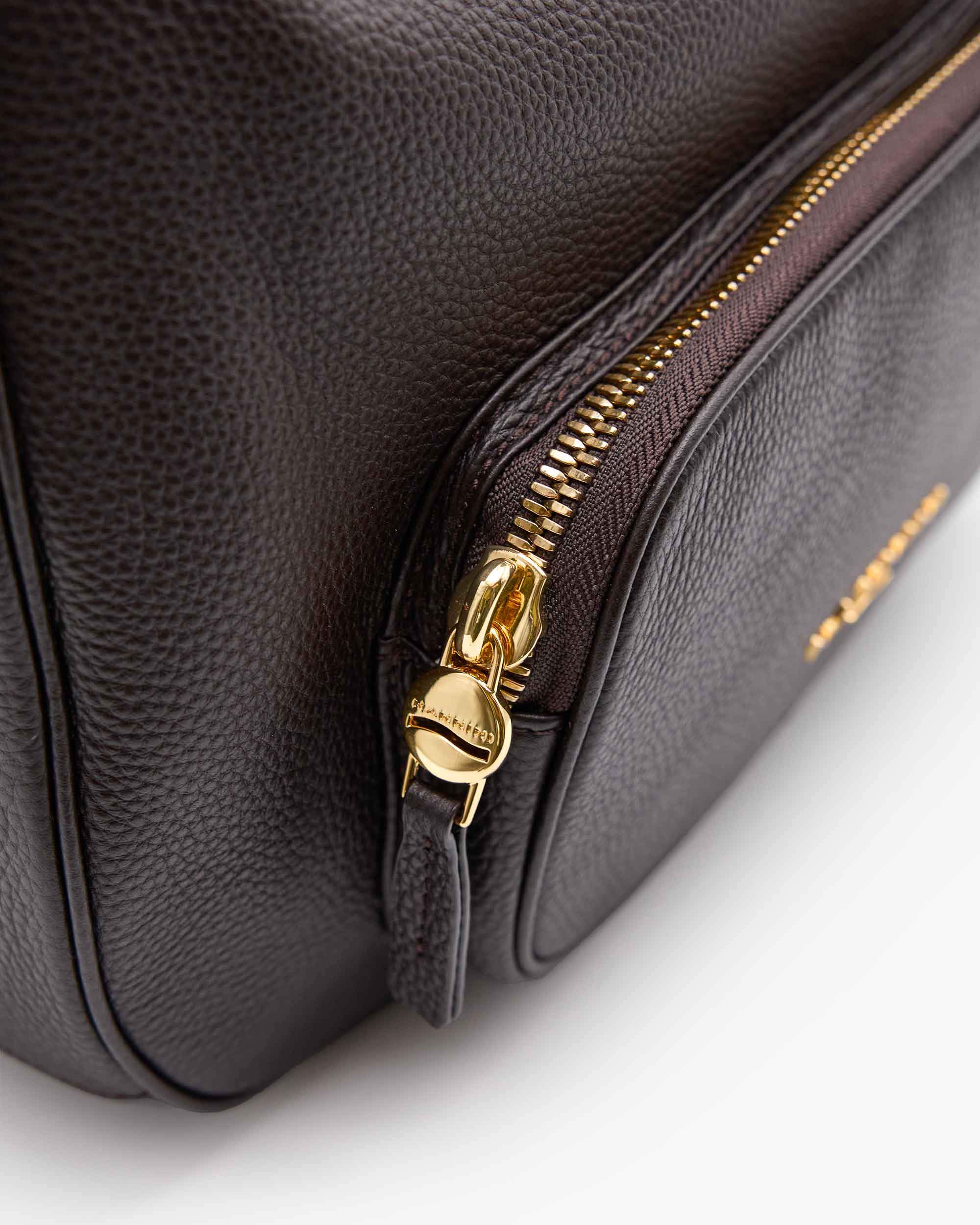 00029_131_3|c83797981f0558aa1fac3ec69e4f6662