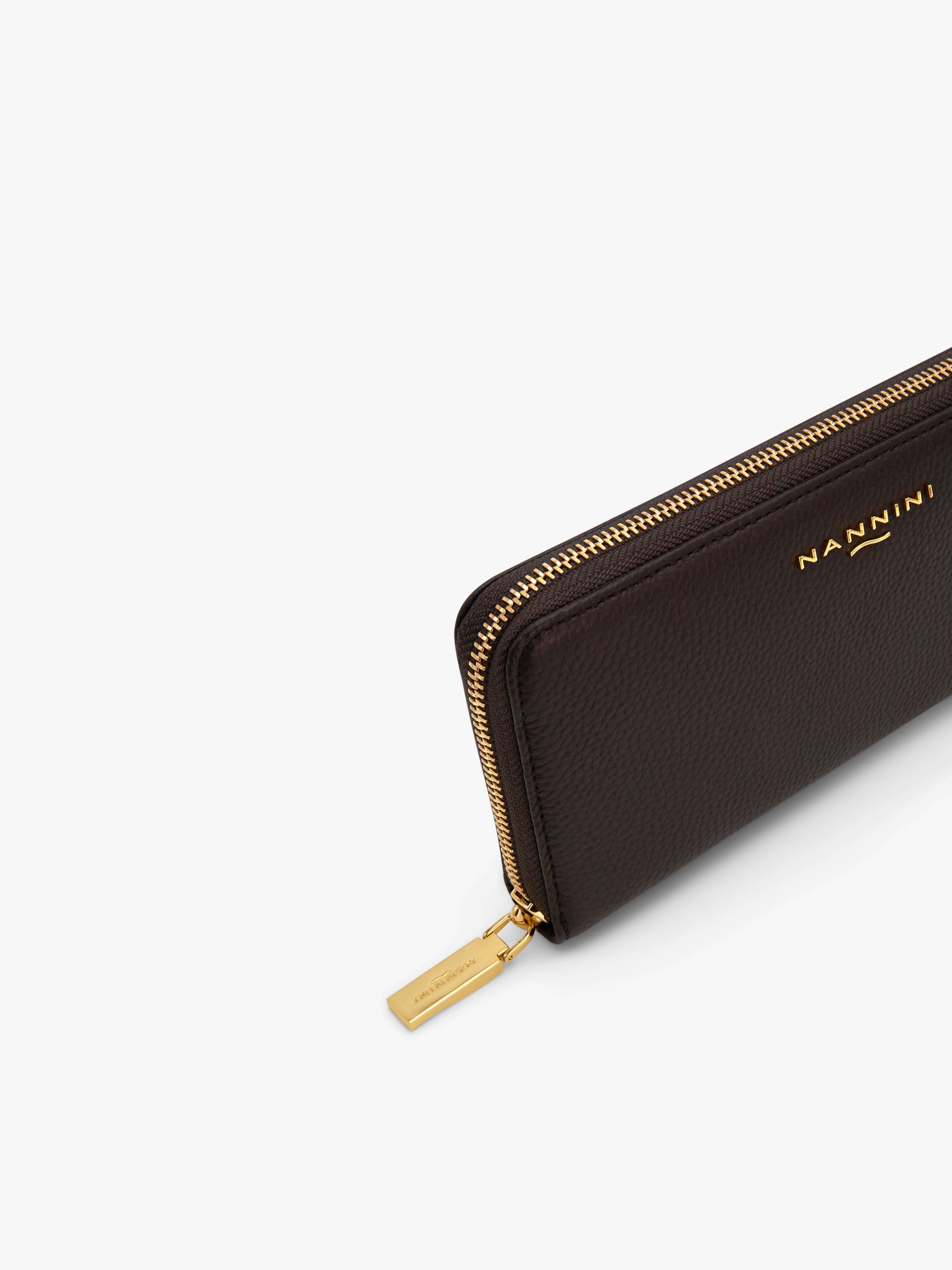 00031_131_3|ac974462e02c3e44cdf53e8fbb093aa4