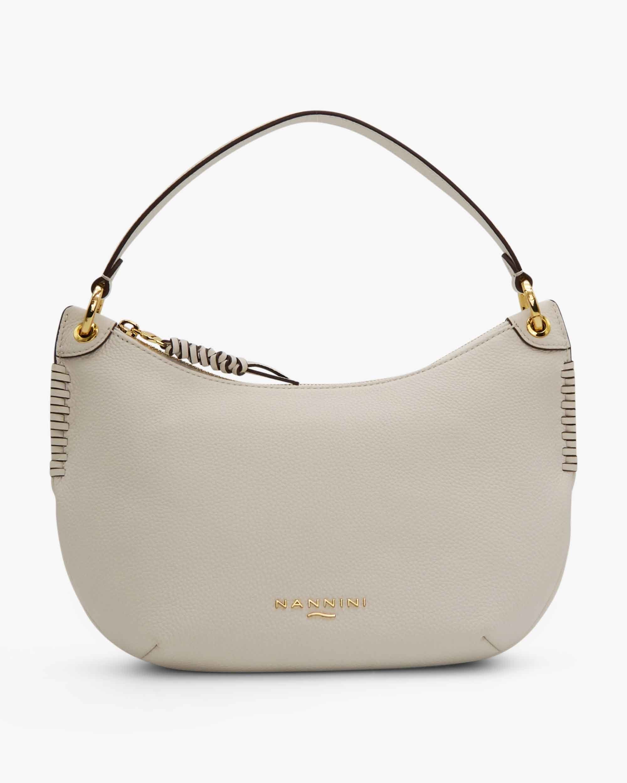 00053_273|c868e1c25499b3b1de32cf72398f39ba