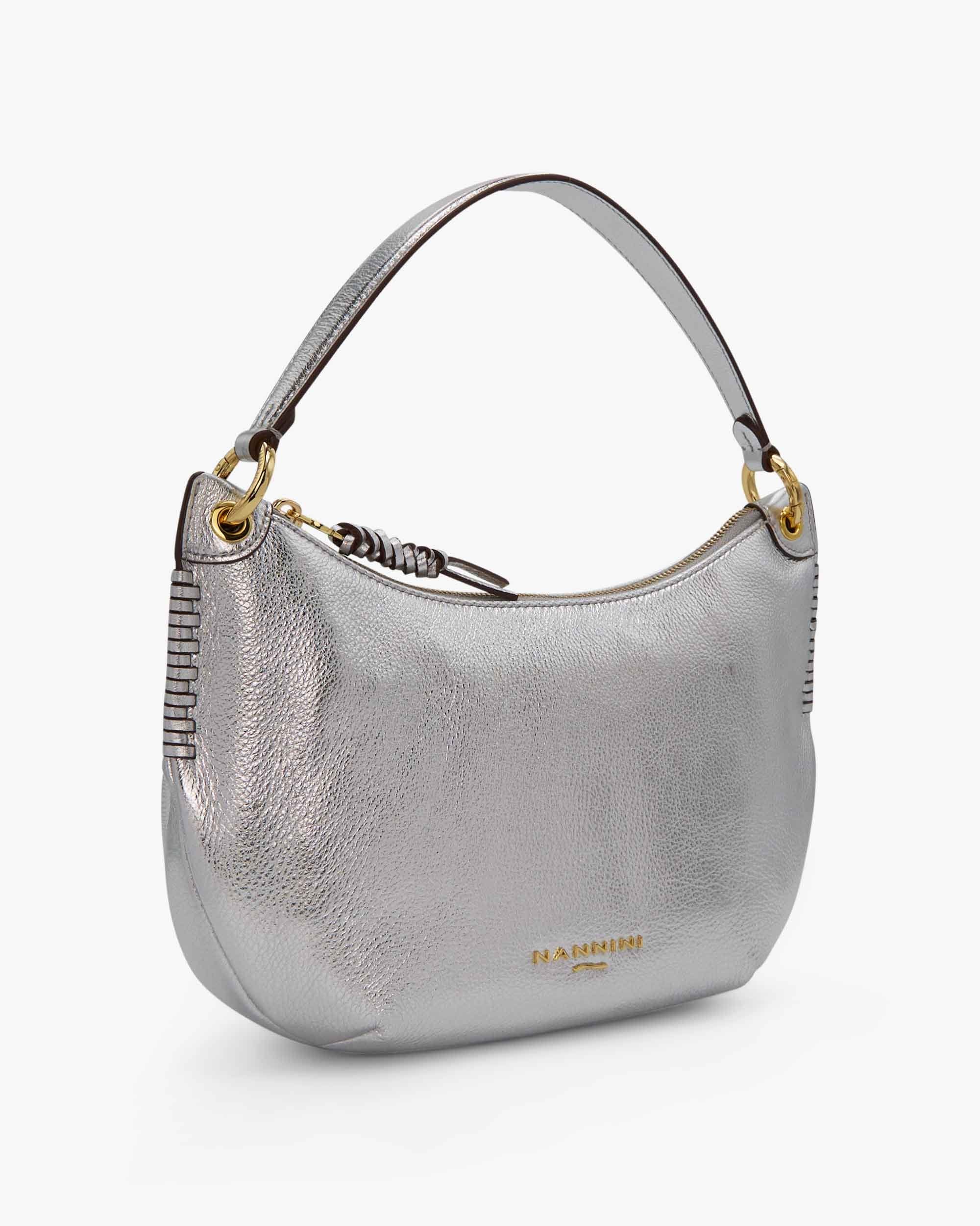 00053_4_2|b7f0878e3a99424a8b1100e20a301f2a