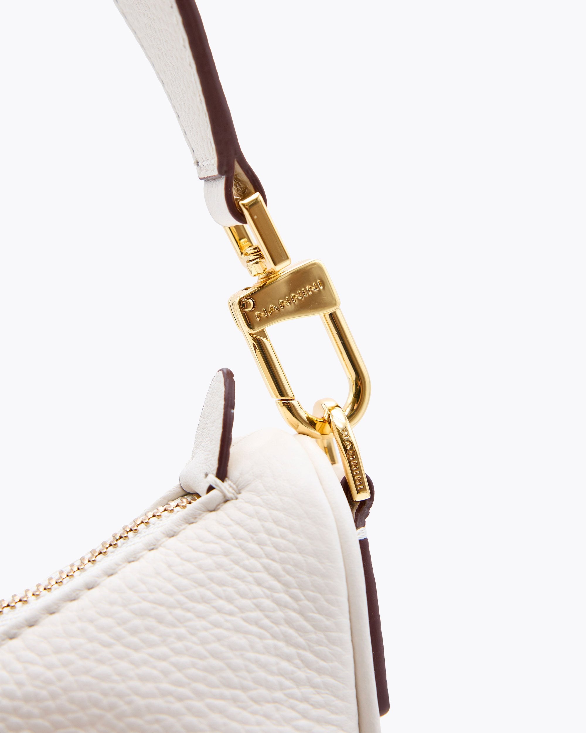 00054_272_4|733460dbc1b06171dc3131f05e9a5e3b