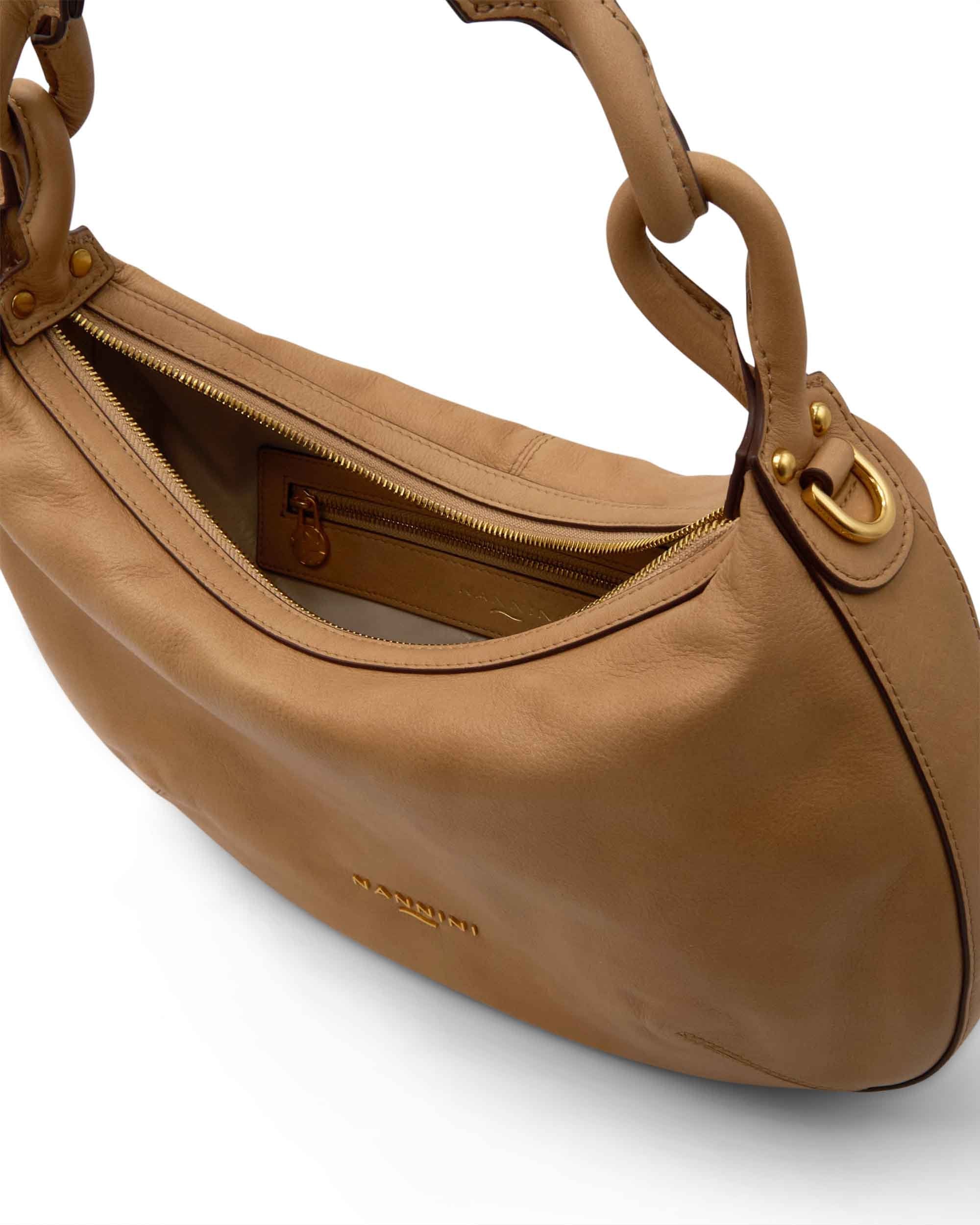 00056_141_5|e7eae86a05a9e258b3a7520441f6963c