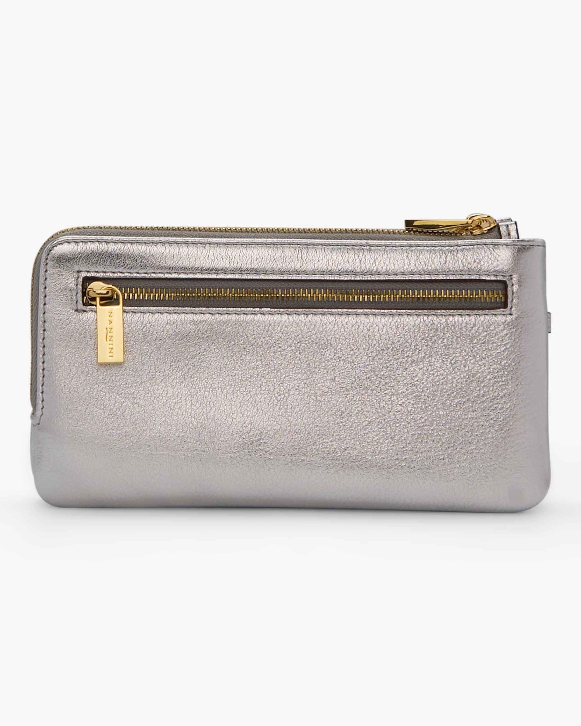 00069_4_4|96d5720fa6bbe61569152113c2093332