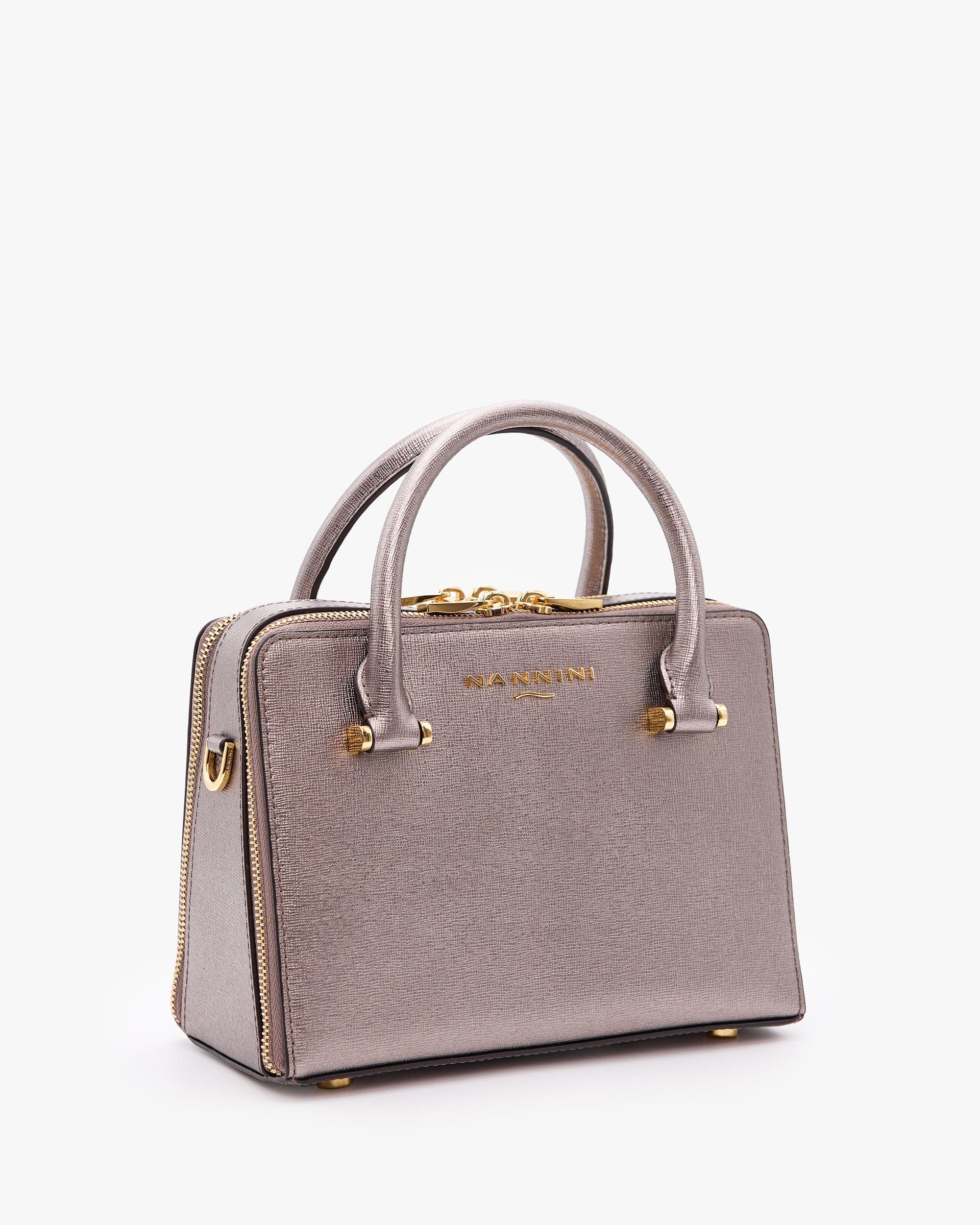 00081_130_4|b3b3a57b23fc5cef18c4da6725239c65