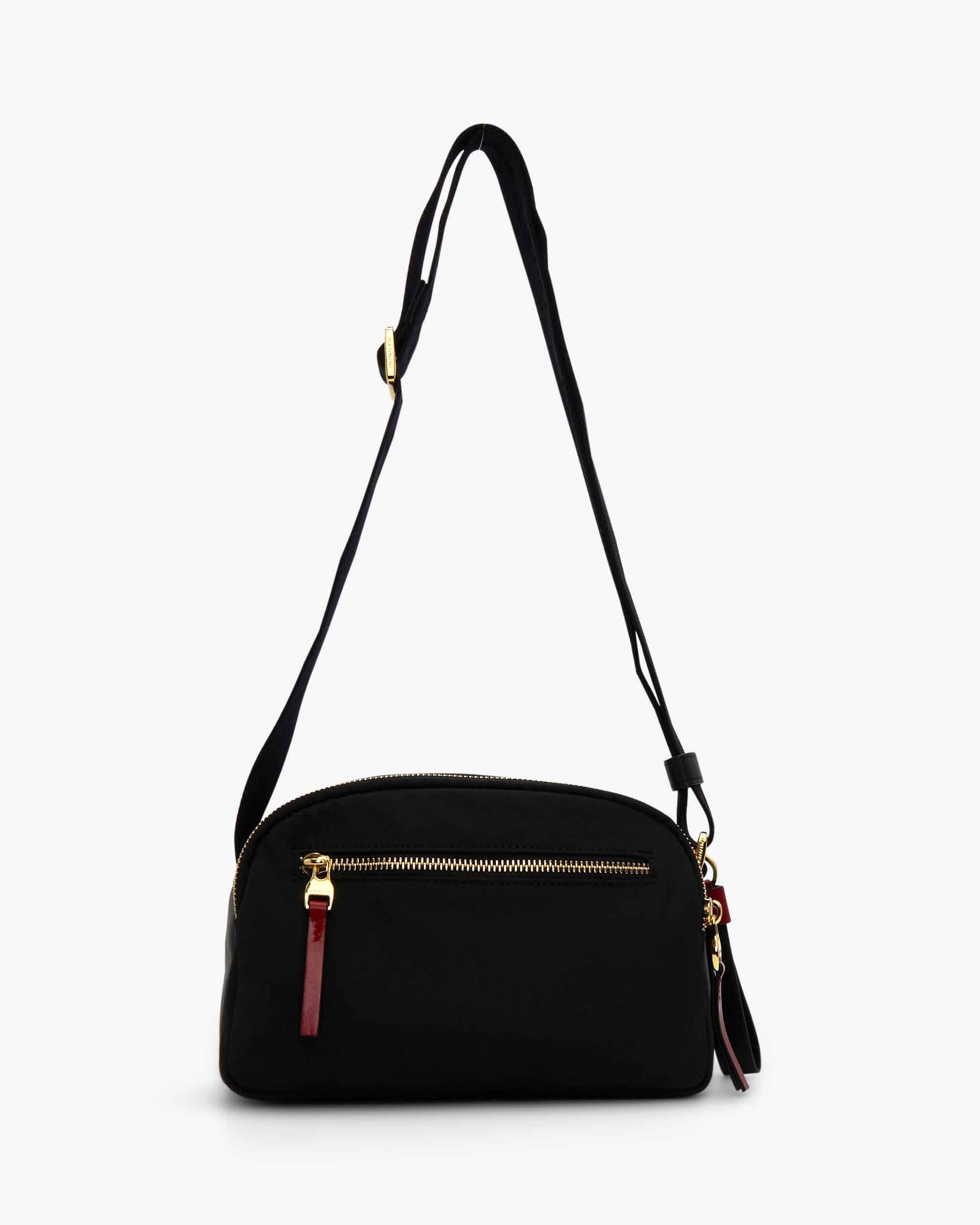 00083_258_3|e6d5141a22322a4c2fe1694c1e15265f