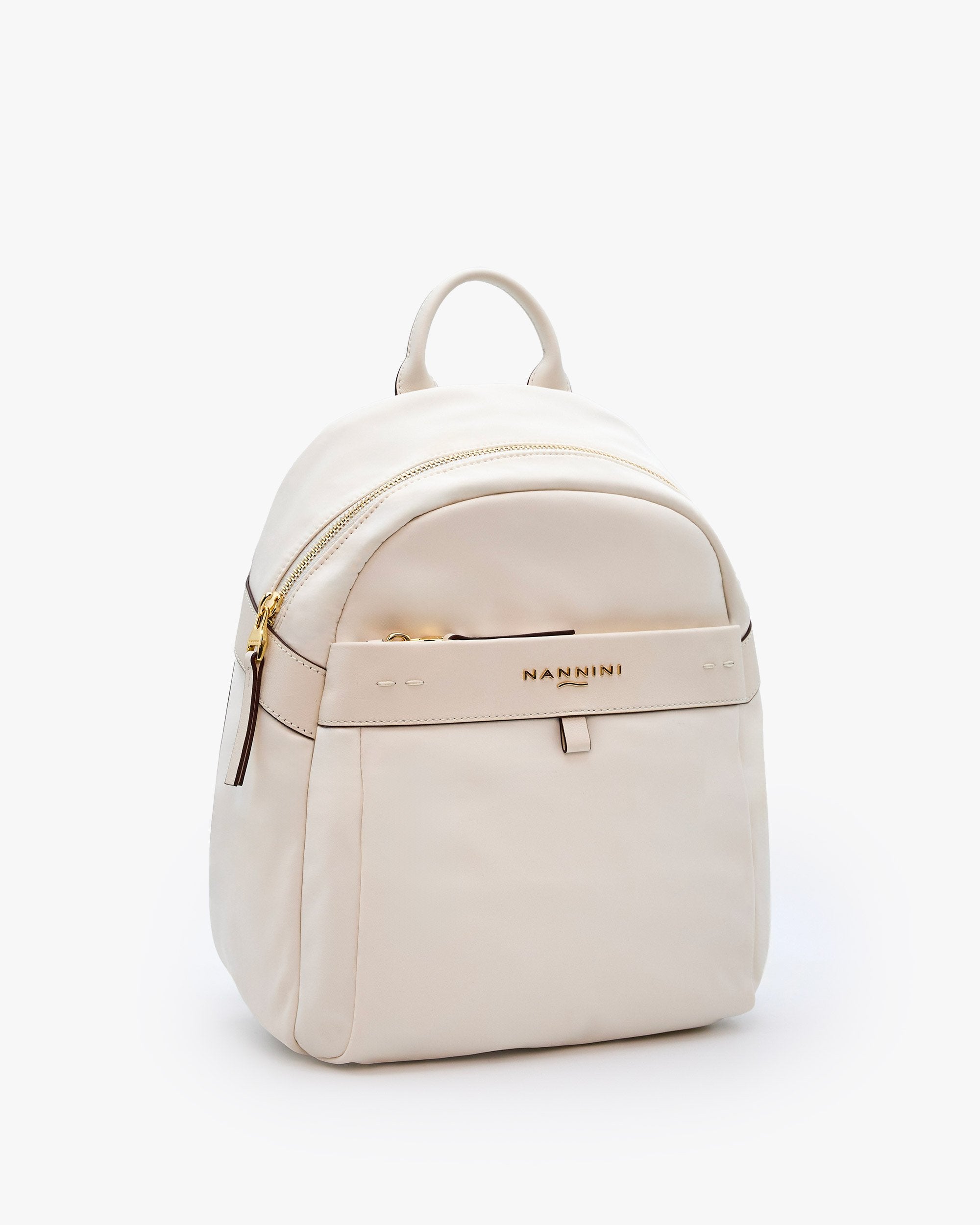 00110_272_6|933b9e795aeb7a1cb727e08a8cff9864