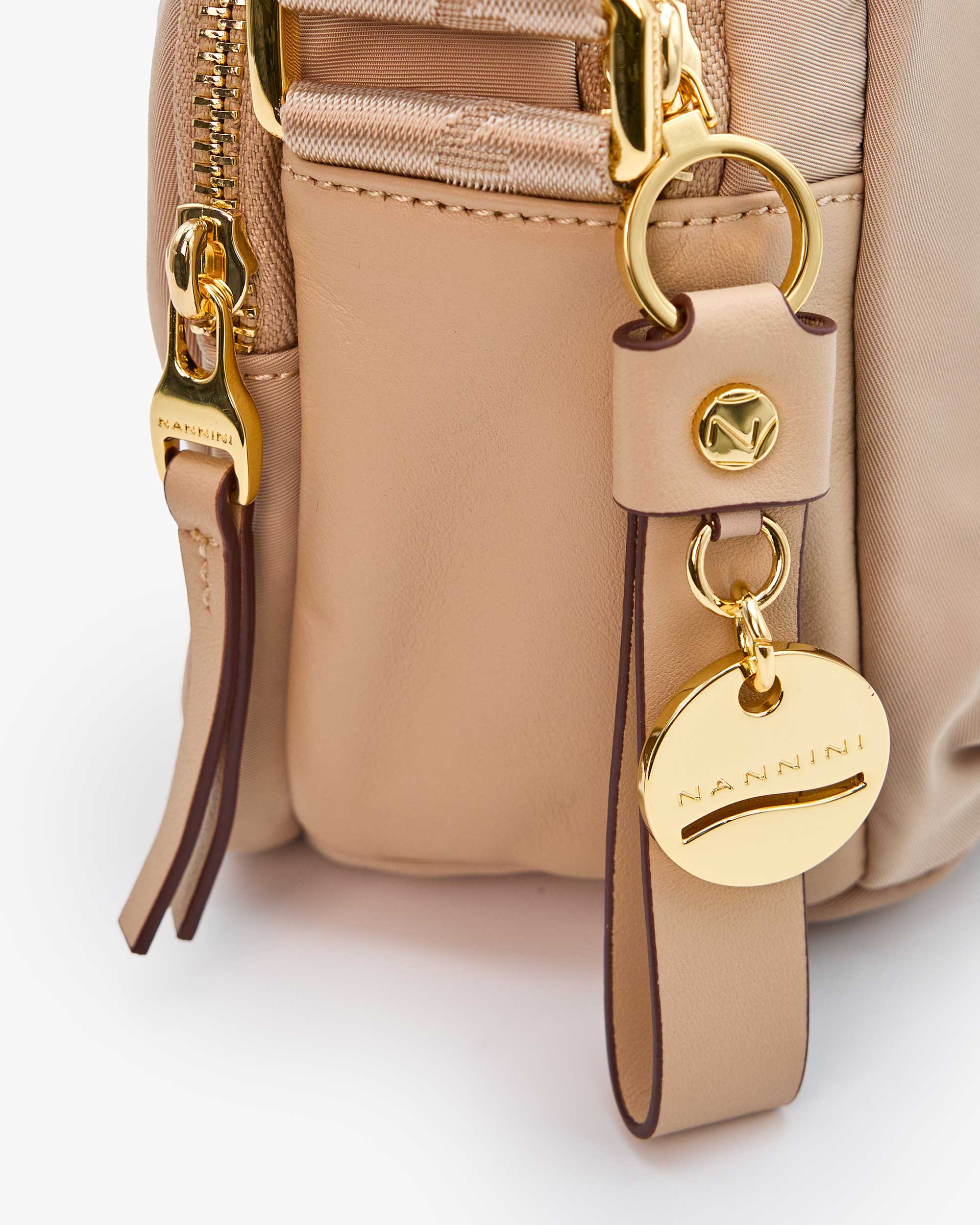 NANNINI zaino pelle martellata nero tre scomparti regolabile