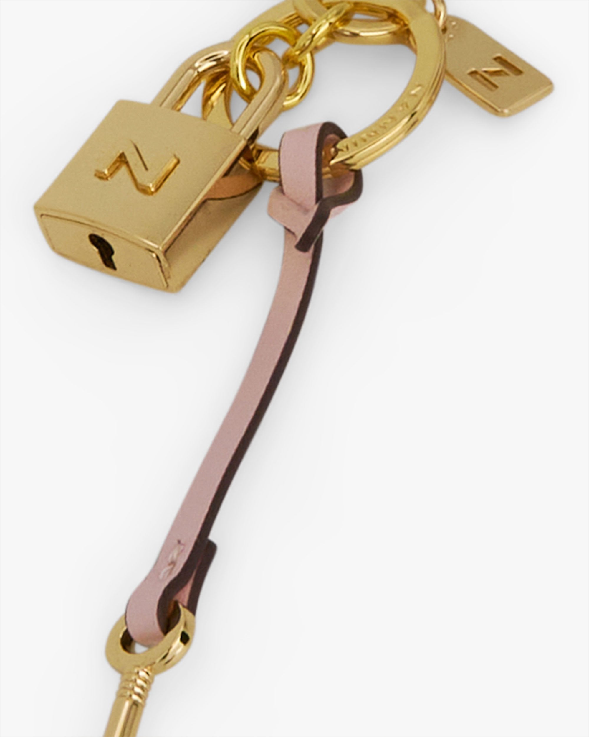 00004_32_2|456d00f19895c341e00eb10589785ca7