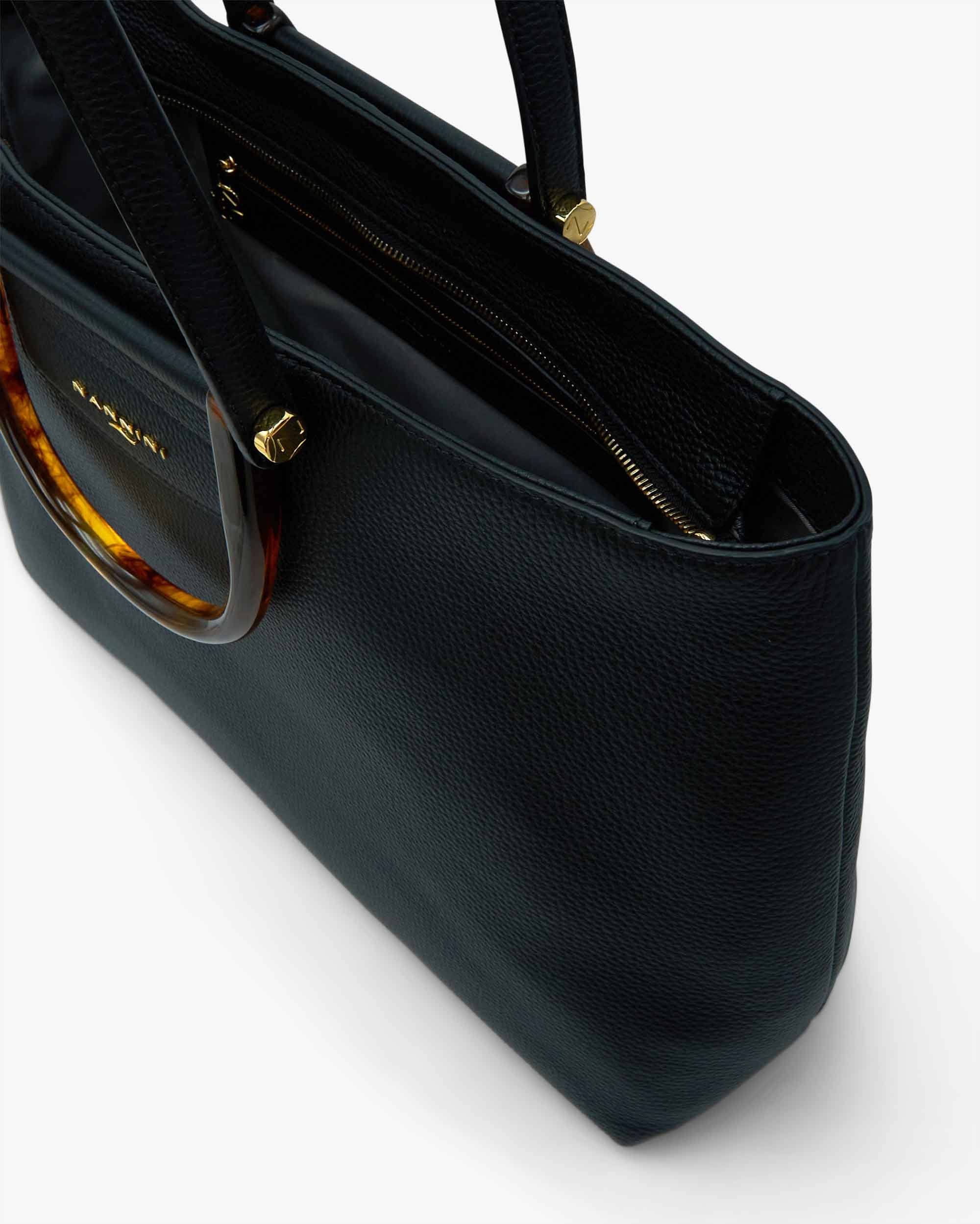 00020_131_5|4184cb2fed6a578a50ed3162256d081d