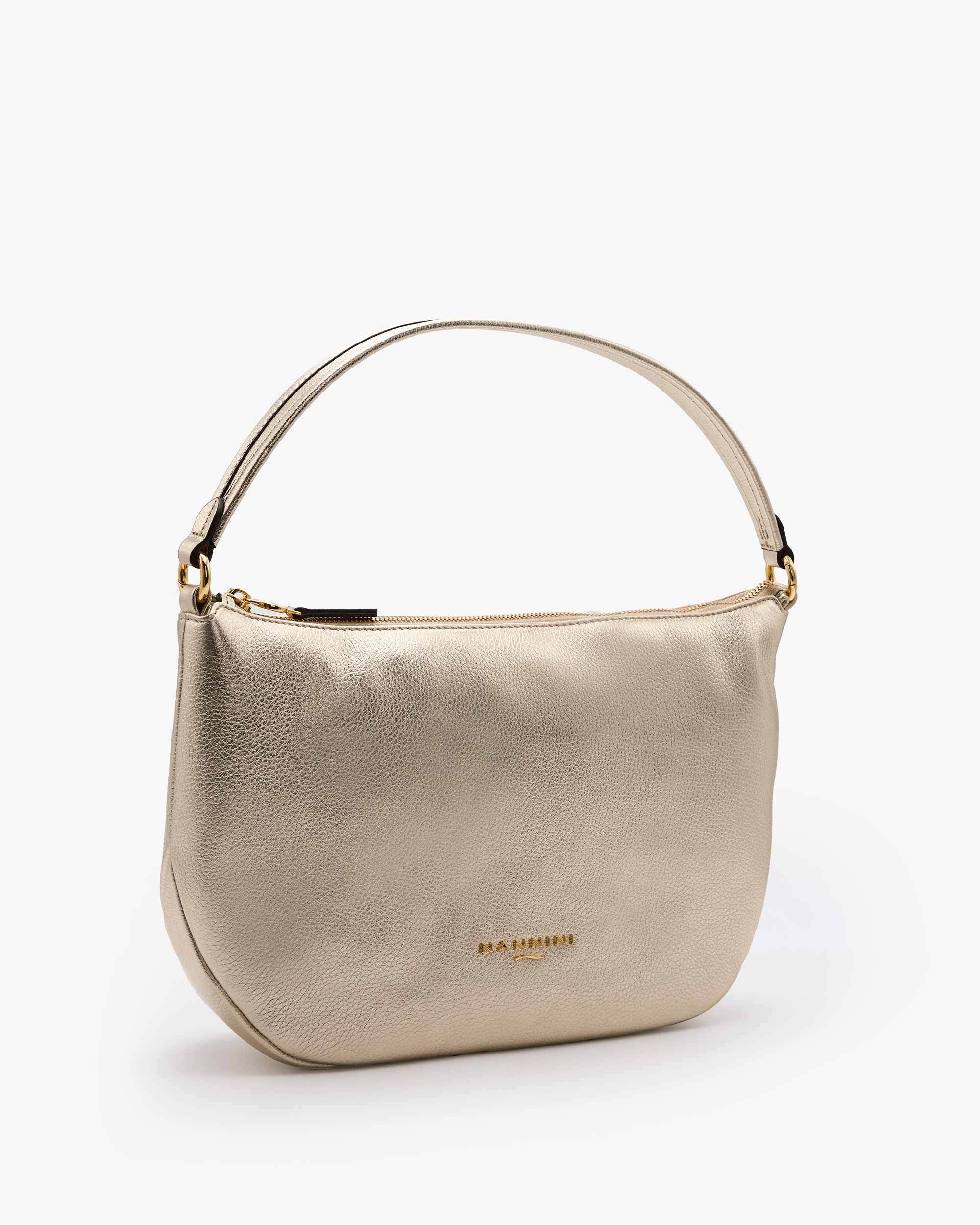 00025_27_3|e477d57926d64b07555bb8a2d96320ae