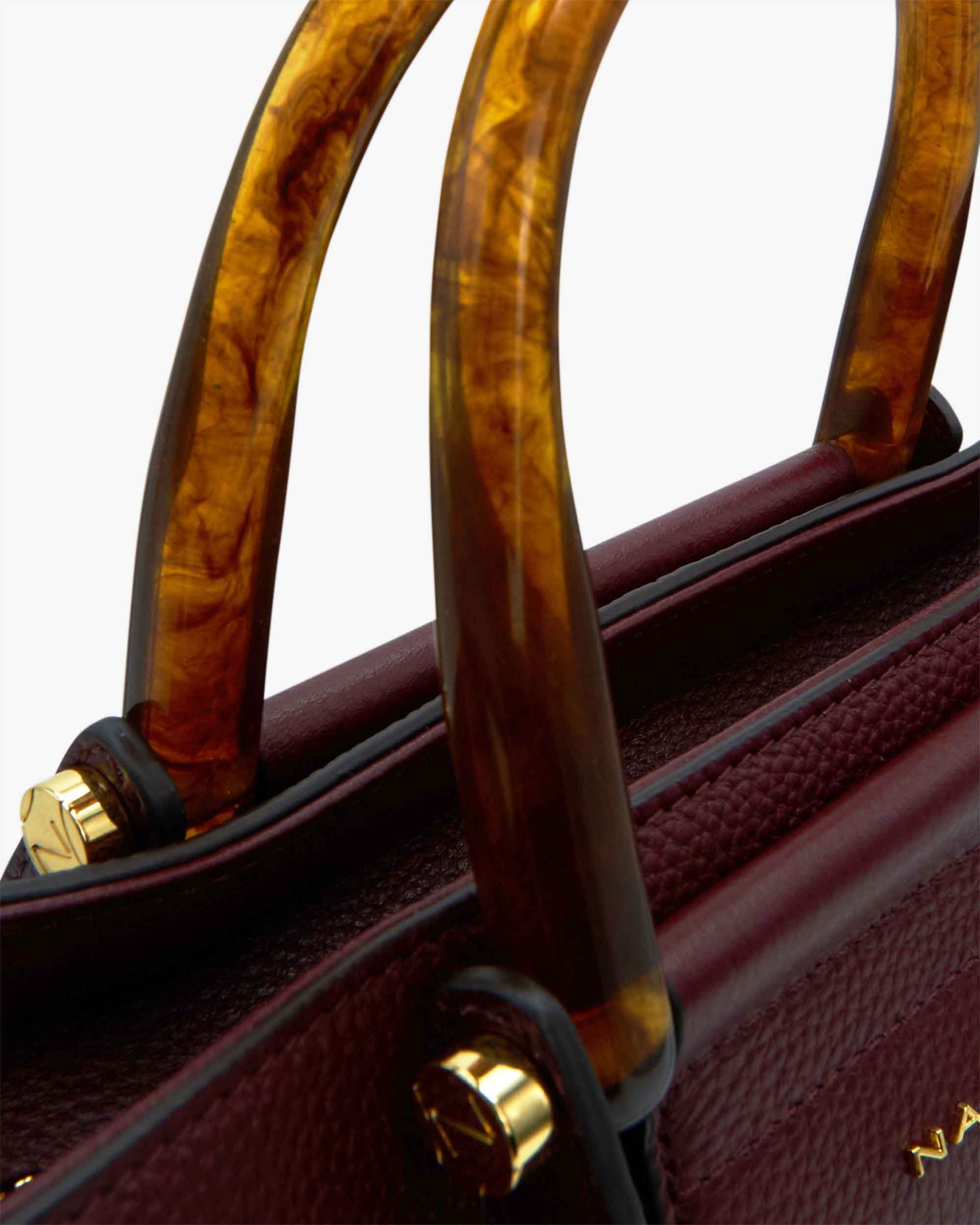 00028_12_3|2314506ca3a827638cab41c63149843d