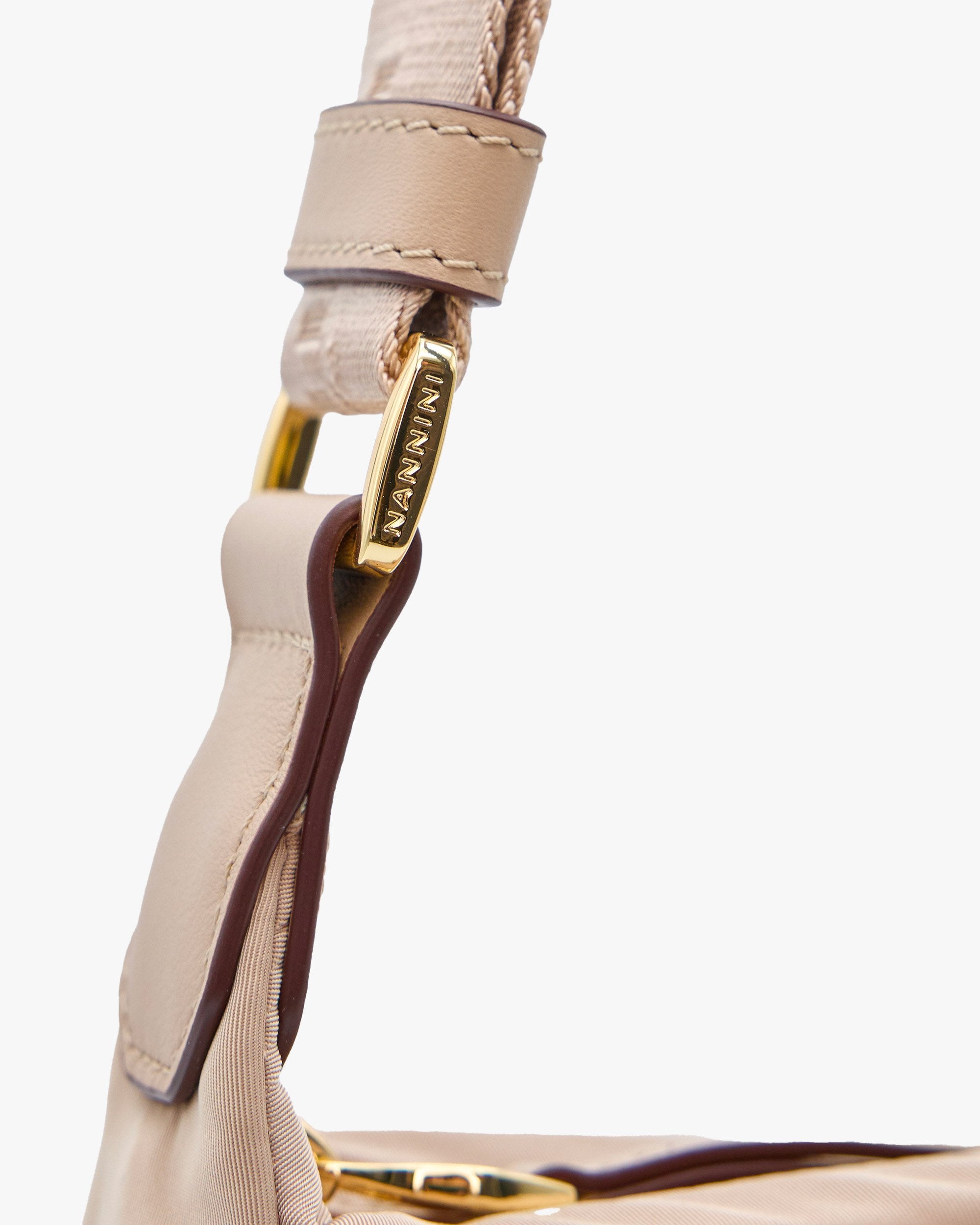 00045_6_3|2a3ecfb3fa9457675083a6297fe9d8de