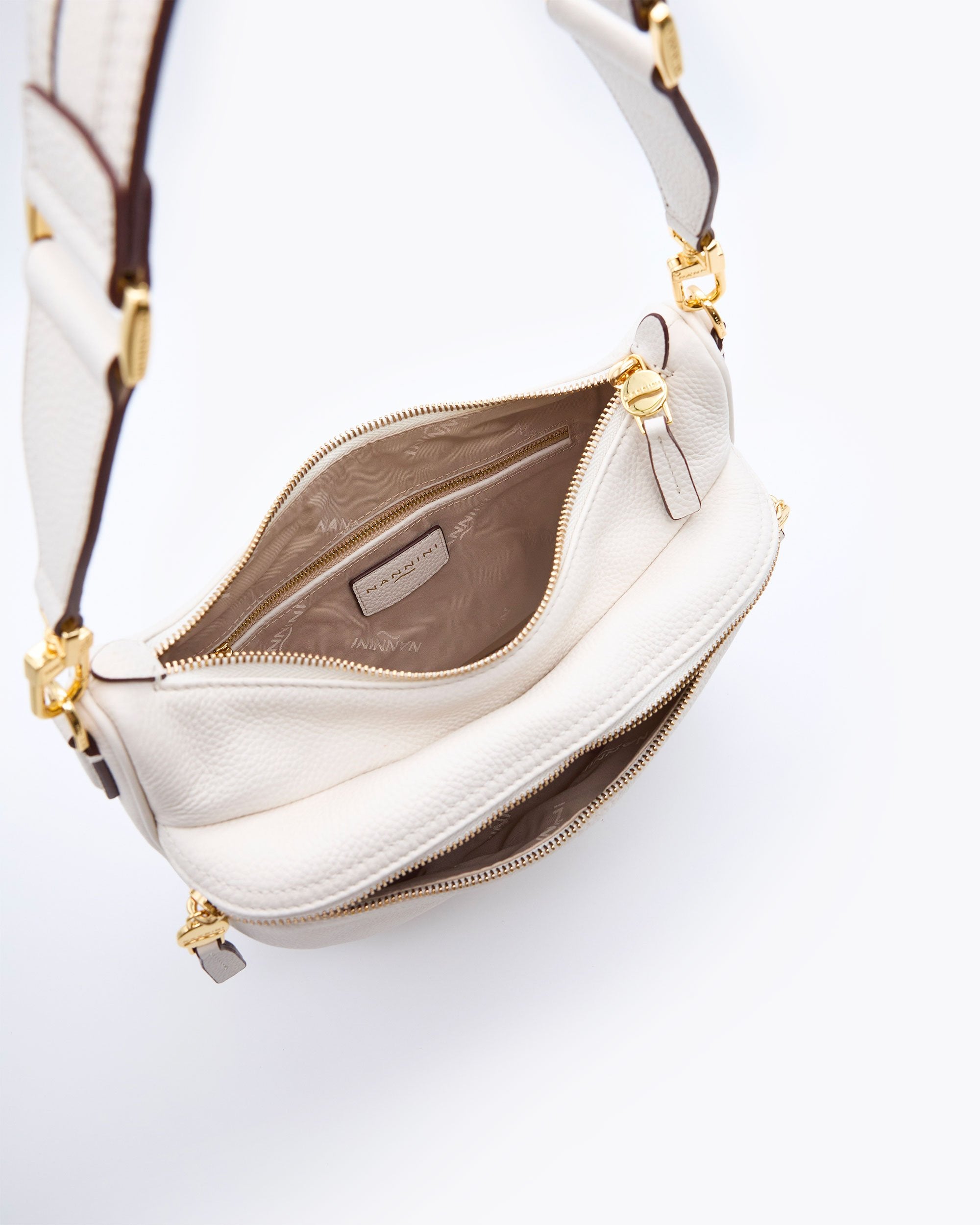 00054_272_5|c7aa24f16da5b5d43c886f09f2ed3ffc