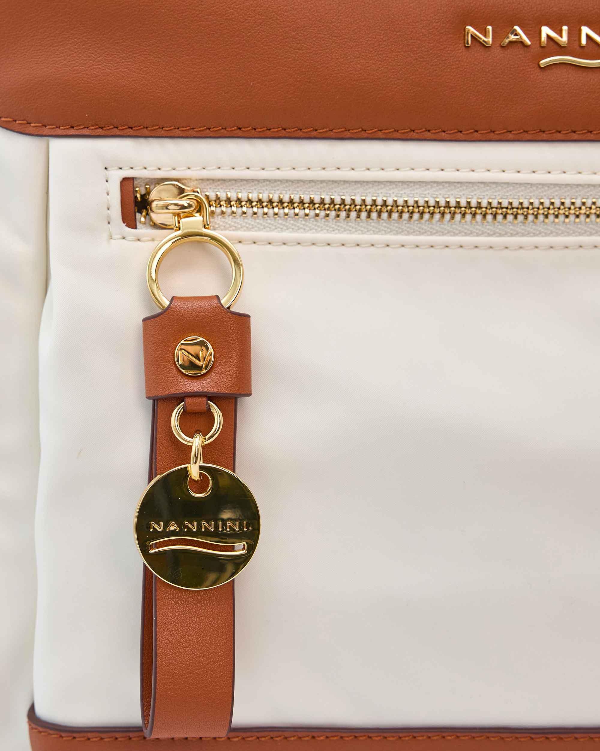 NANNINI Borsa a mano pelle martellata nera borchie oro